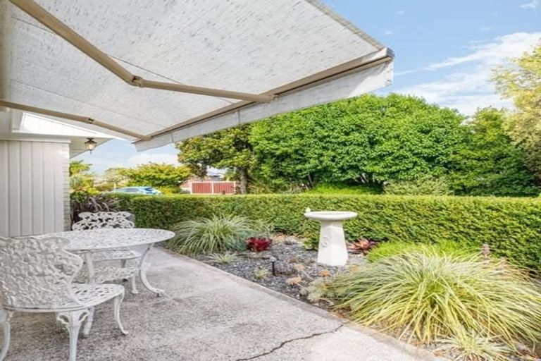 Photo of property in 1 Alf Walker Place, Papakura, 2110