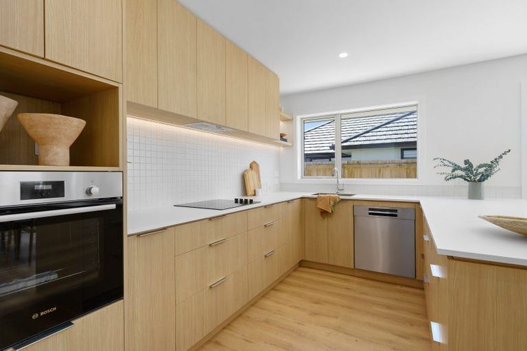 Photo of property in 11 One Haruru Street, Cambridge, 3493