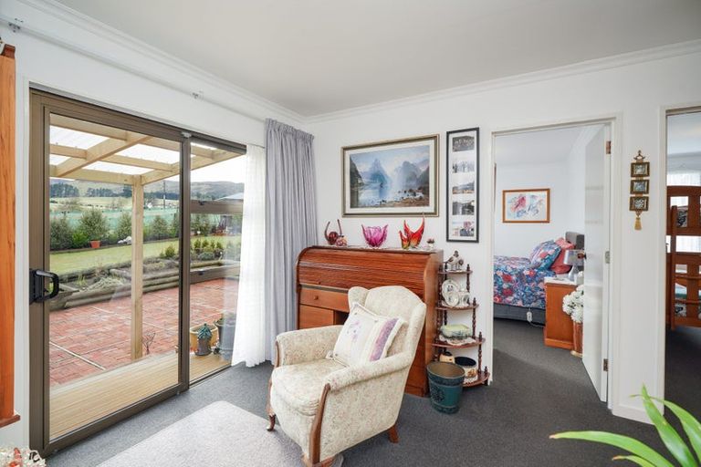 Photo of property in 25 Farm Street, Lumsden, 9730