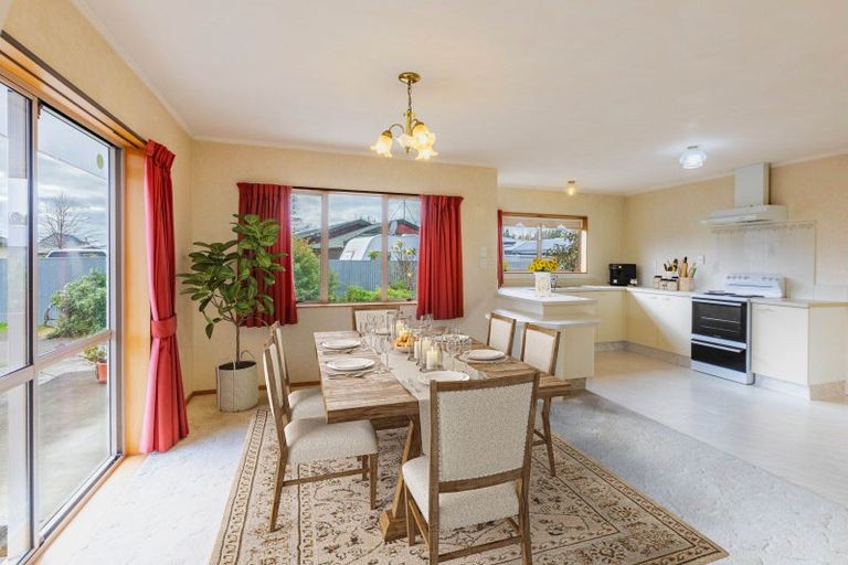 Photo of property in 99 Wharerangi Road, Greenmeadows, Napier, 4112