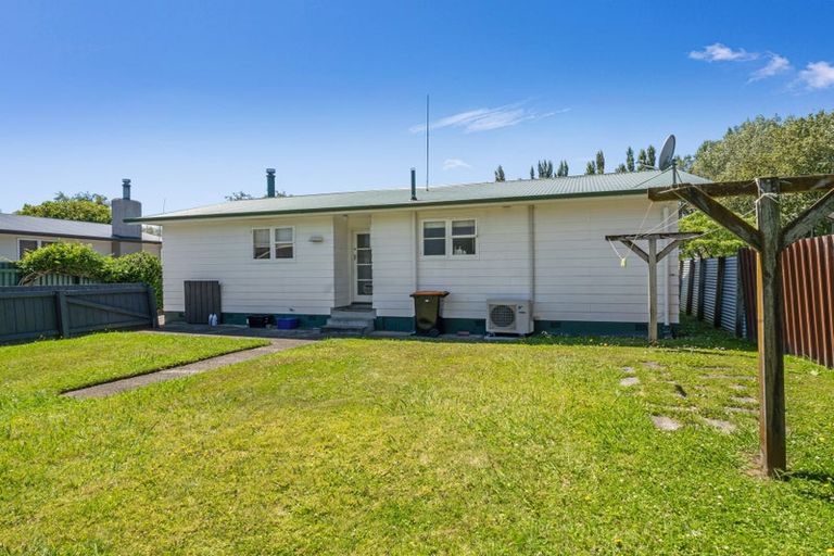 Photo of property in 30 Ruamahanga Crescent, Terrace End, Palmerston North, 4410