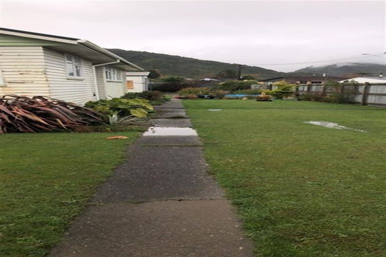 Photo of property in 76 Hall Street, Cobden, Greymouth, 7802