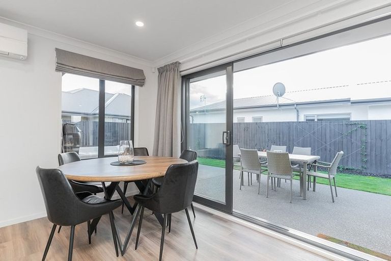 Photo of property in 4 Pierce Street, Marshland, Christchurch, 8083