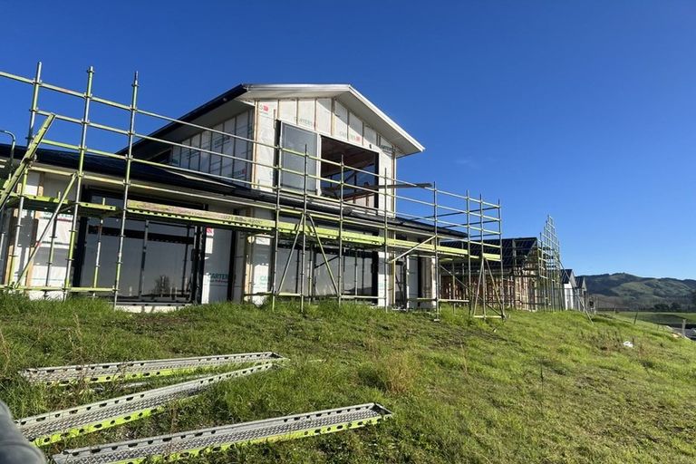 Photo of property in 26 Ngaroma Crescent, Whitianga, 3510