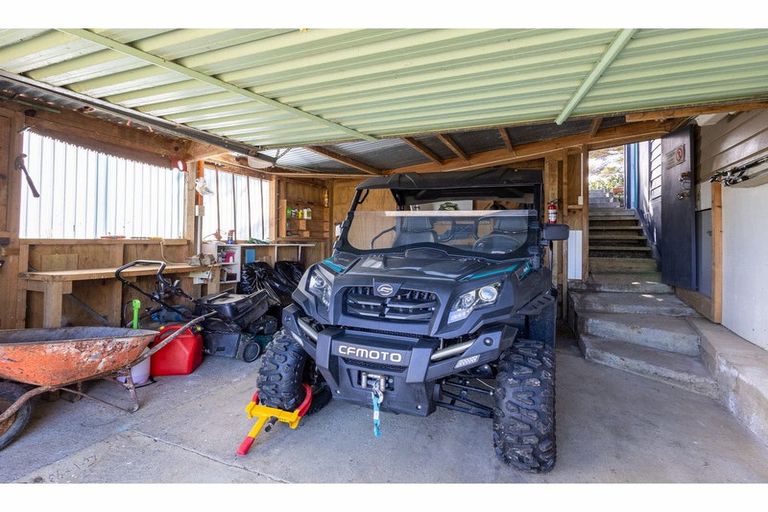 Photo of property in 6569 Pouto Road, Pouto, 0391