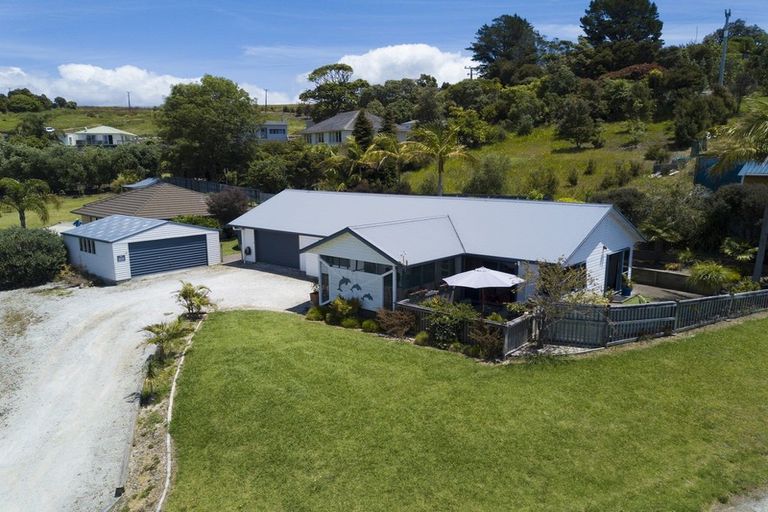 Photo of property in 300 State Highway 10, Cable Bay, 0420