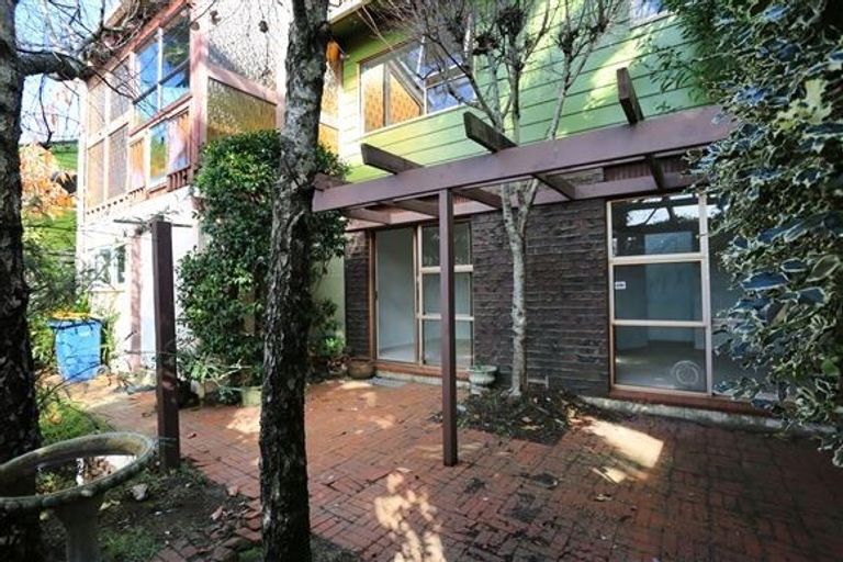 Photo of property in 4/46 Seabrook Avenue, New Lynn, Auckland, 0600