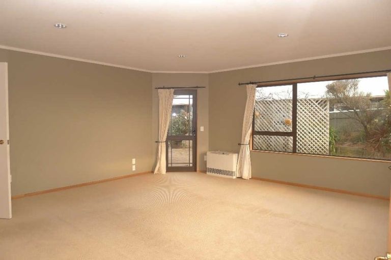 Photo of property in 20 Ngaio Road, Raumati Beach, Paraparaumu, 5032