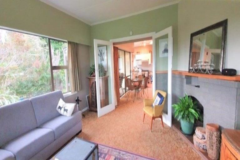 Photo of property in 28 Shakespeare Road, Bastia Hill, Whanganui, 4500
