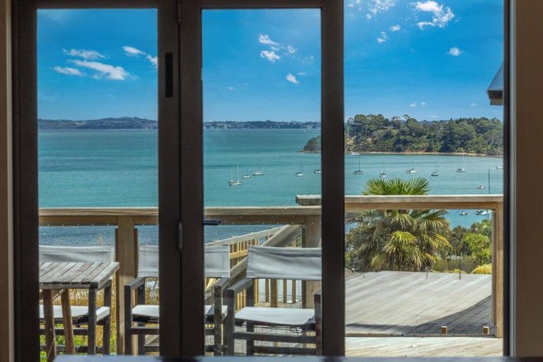 Photo of property in 12 Makora Avenue, Oneroa, Waiheke Island, 1081