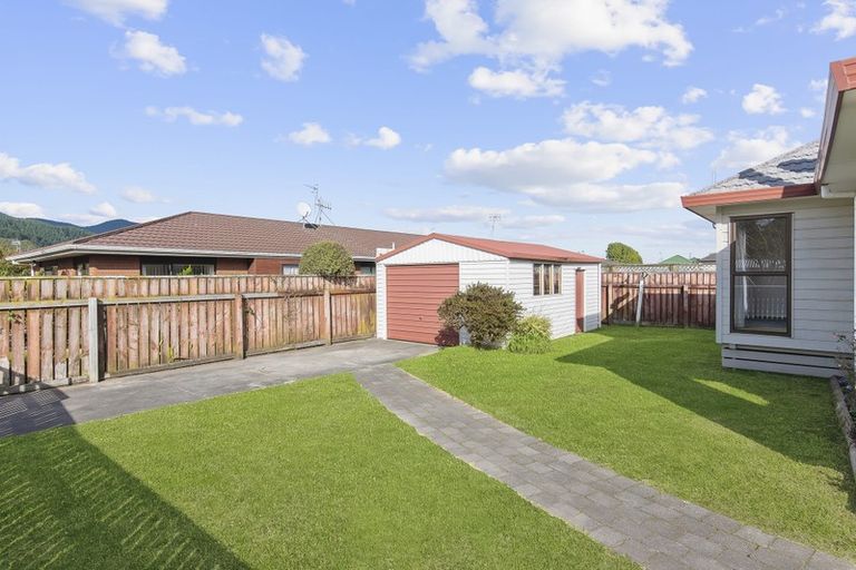 Photo of property in 64 Arawhata Road, Paraparaumu, 5032