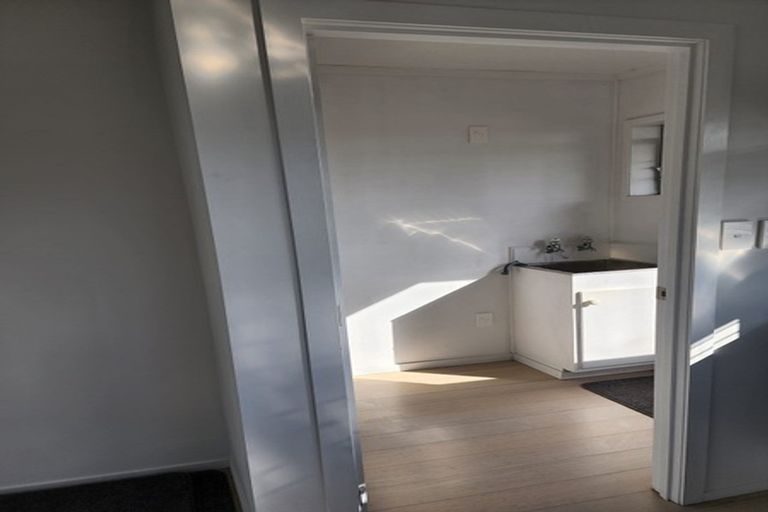 Photo of property in 3/123 Birkdale Road, Birkdale, Auckland, 0626