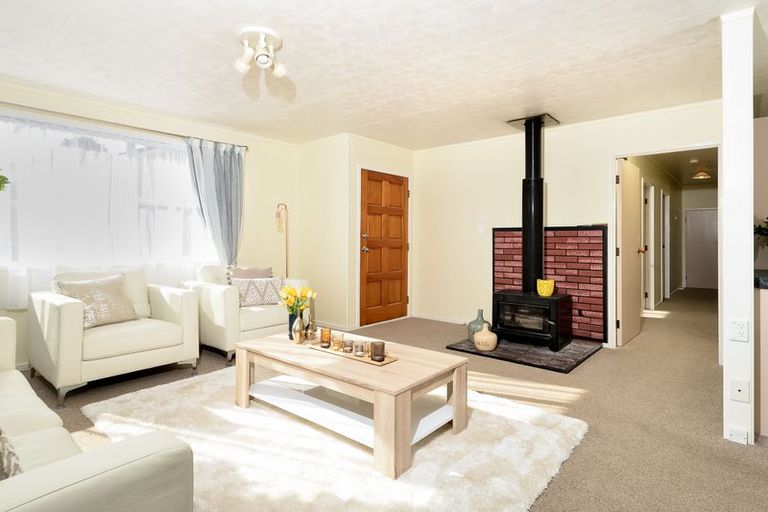 Photo of property in 1/78 Chilcott Road, Henderson, Auckland, 0612