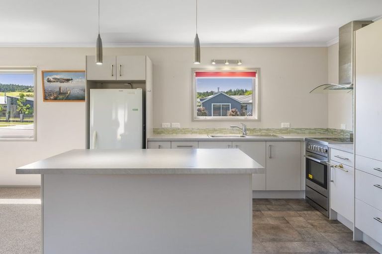 Photo of property in 3 Windsor Street, Richmond Heights, Taupo, 3330