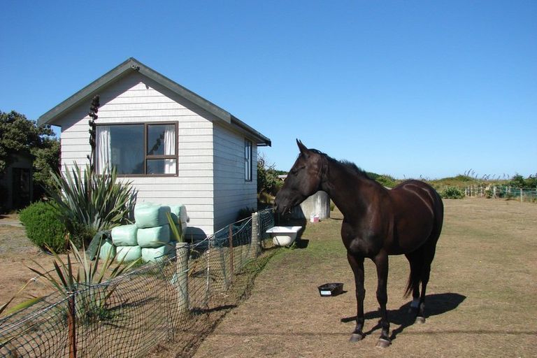 Photo of property in 81 Oki Street, Oreti Beach, Invercargill, 9879