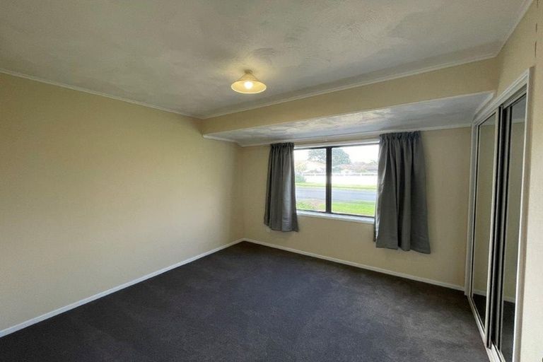Photo of property in 5 Russley Drive, Mount Maunganui, 3116