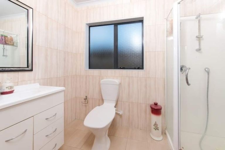 Photo of property in 48b Cartmel Avenue, Massey, Auckland, 0614