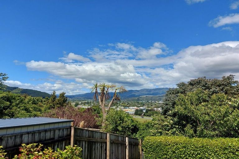 Photo of property in 13 Colin Guppy Crescent, Riverstone Terraces, Upper Hutt, 5018