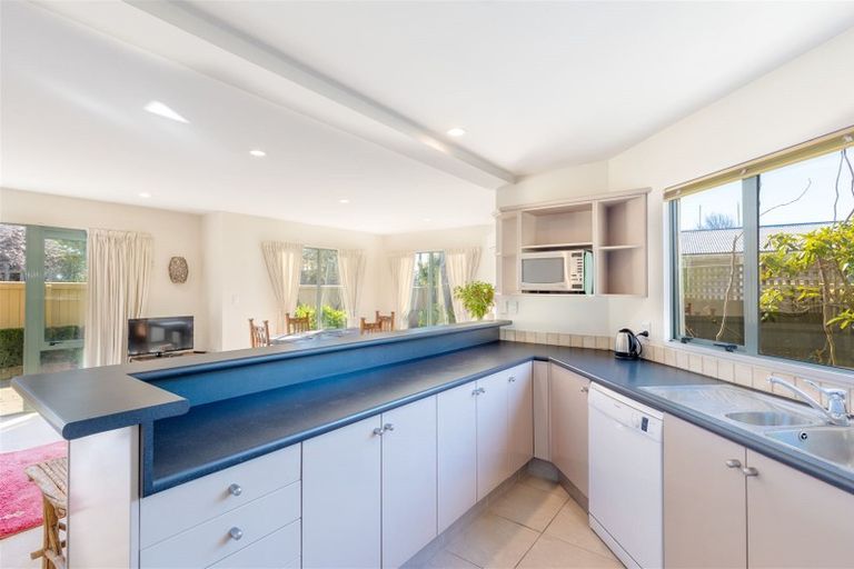 Photo of property in 1/28 Derby Street, St Albans, Christchurch, 8014