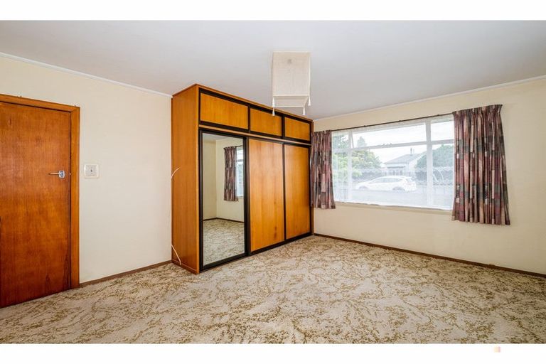 Photo of property in 1 Regent Street, Waimate, 7924