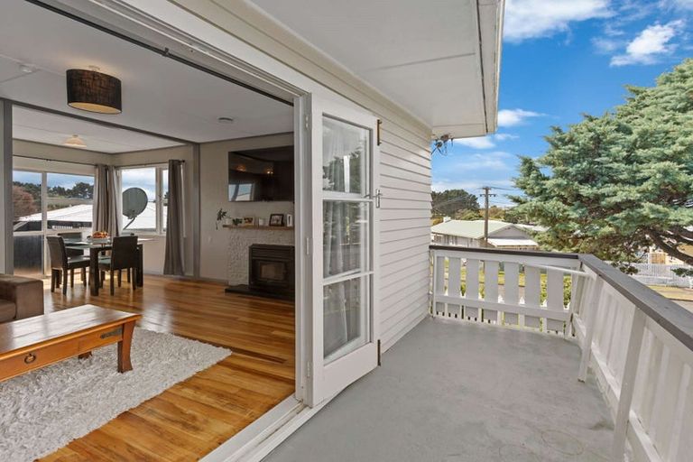 Photo of property in 3 Glenn Street, Castlecliff, Whanganui, 4501