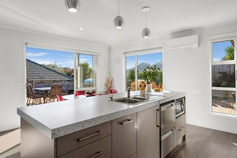 Photo of property in 114a Milton Terrace, Picton, 7220