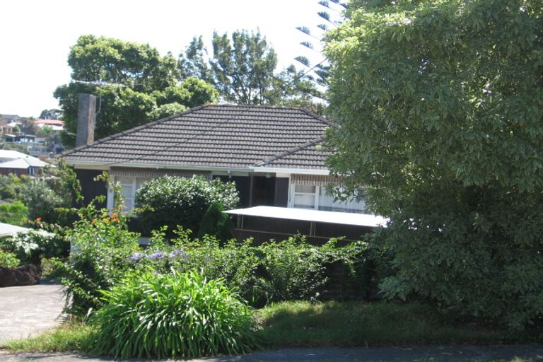 Photo of property in 13 Beulah Avenue, Rothesay Bay, Auckland, 0630