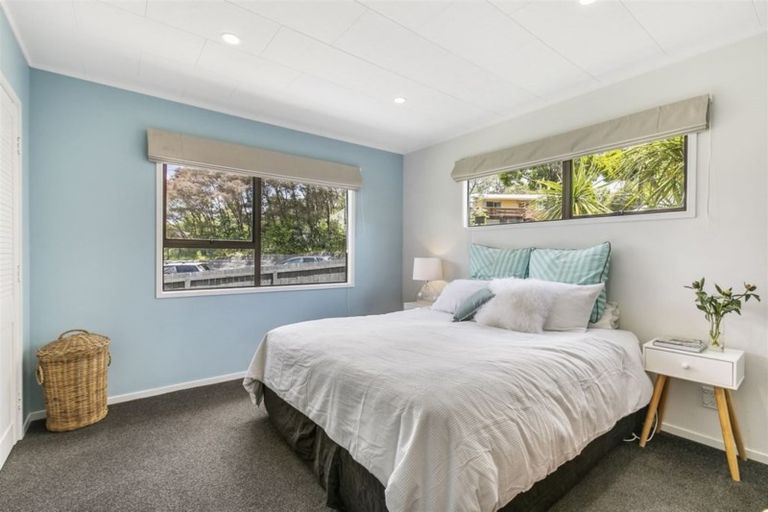 Photo of property in 22 Spargo Road, Massey, Auckland, 0614