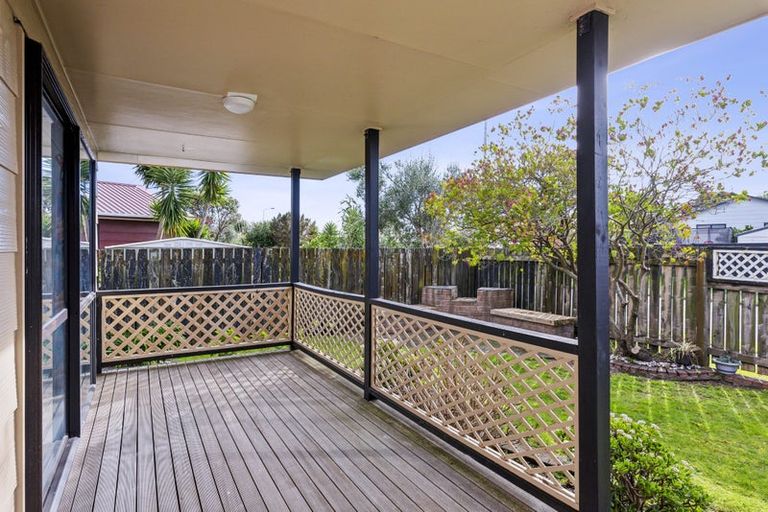 Photo of property in 99 Queens Road, Waikanae Beach, Waikanae, 5036