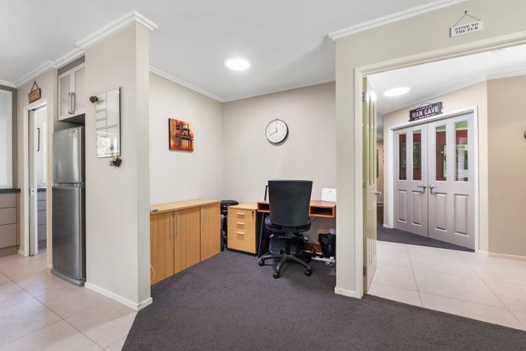 Photo of property in 7d Kitewaho Road, Swanson, Auckland, 0816