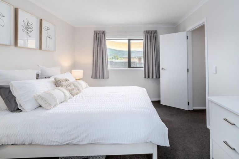 Photo of property in 3 Mckerrow Place, Featherston, 5710