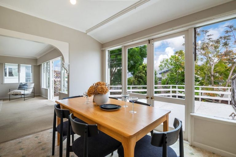 Photo of property in 1/95 Sylvan Avenue, Northcote, Auckland, 0627