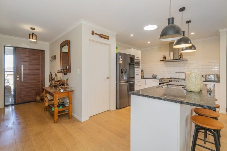 Photo of property in 24 Debenham Drive, Whitianga, 3510