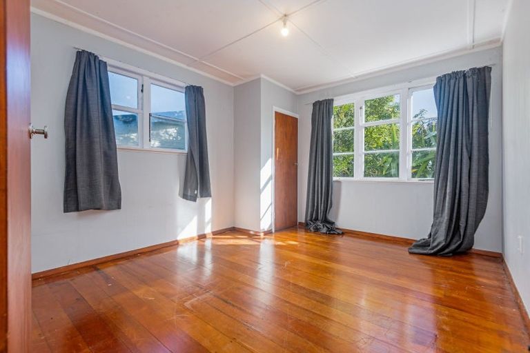 Photo of property in 132 Rangiora Avenue, Roslyn, Palmerston North, 4414