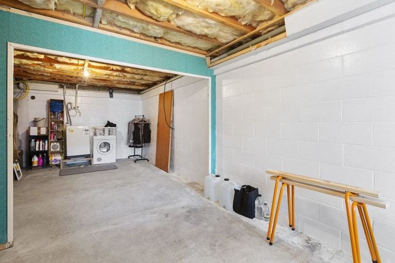 Photo of property in 42 Crosby Street, Mornington, Dunedin, 9011