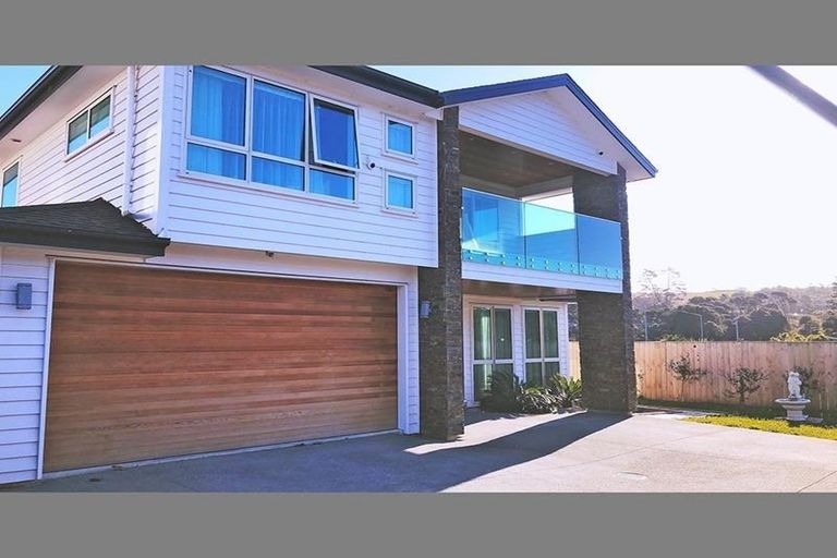 Photo of property in 6 Lancia Way, Oteha, Auckland, 0632