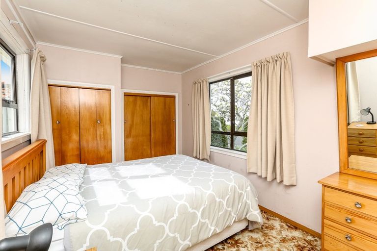 Photo of property in 49 Wrantage Street, Westown, New Plymouth, 4310