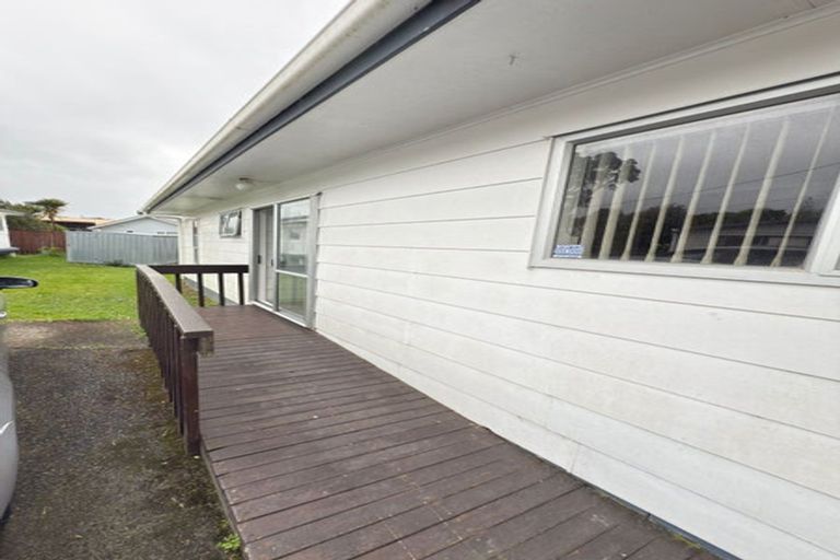 Photo of property in 418a West Coast Road, Glen Eden, Auckland, 0602