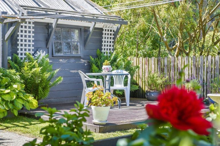 Photo of property in 117 Glen Road, The Glen, Dunedin, 9011