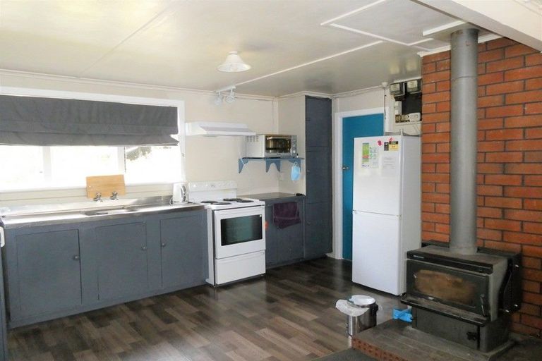 Photo of property in 77 Church Street, Reefton, 7830