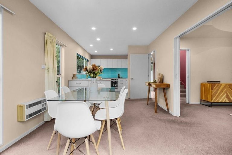 Photo of property in 4 Broadfell Avenue, Avonhead, Christchurch, 8042