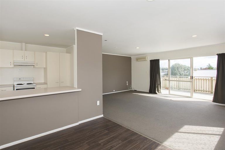 Photo of property in 39 Jonathon Street, Brookfield, Tauranga, 3110