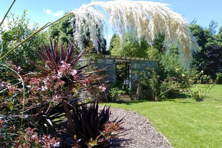 Photo of property in 23 Goodwood Road, Goodwood, Palmerston, 9481