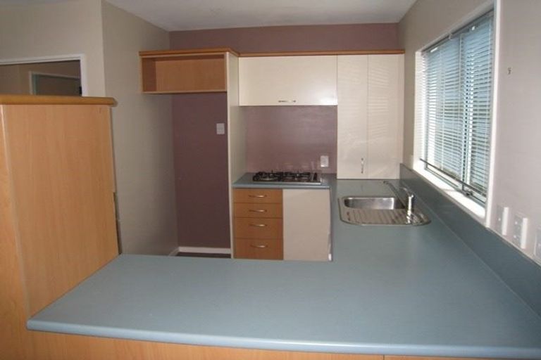 Photo of property in 4/19 Longley Place, Addington, Christchurch, 8024