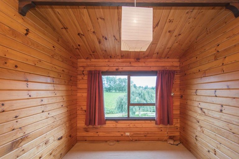 Photo of property in 10 Hillview Place, Pleasant Point, 7903