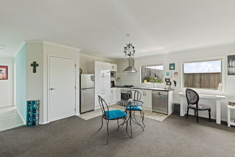 Photo of property in 737 Frankley Road, Hurworth, New Plymouth, 4371