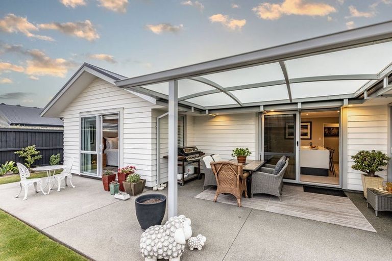 Photo of property in 4 Churchill Drive, Rangiora, 7400