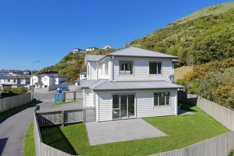 Photo of property in 12 Gatley Grove, Churton Park, Wellington, 6037