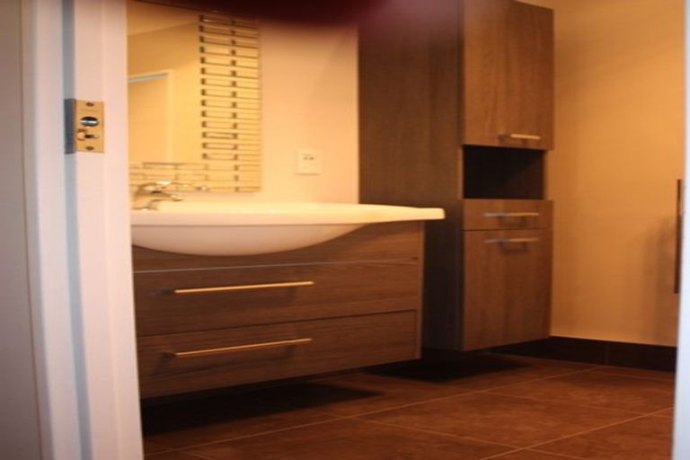 Photo of property in 42 Anne Mclean Drive, Bayview, Auckland, 0629