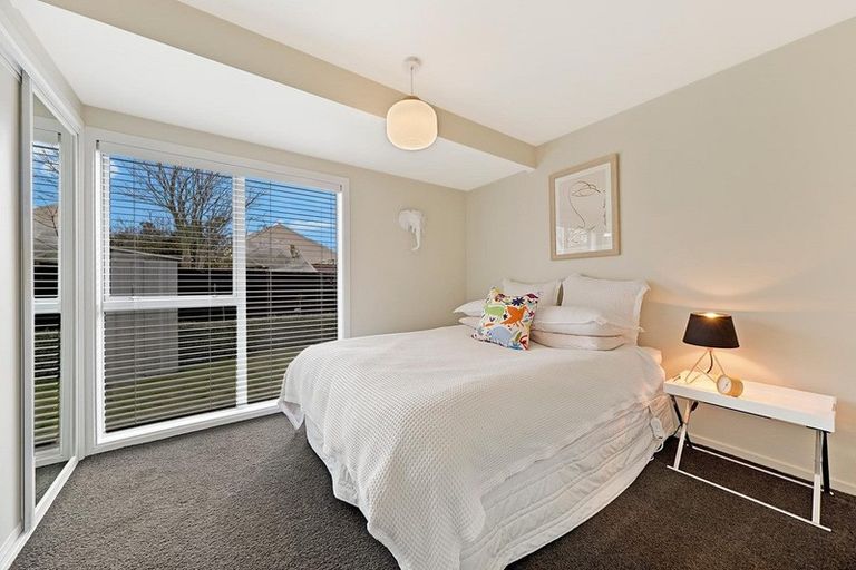 Photo of property in 29 Colina Street, Avonhead, Christchurch, 8042